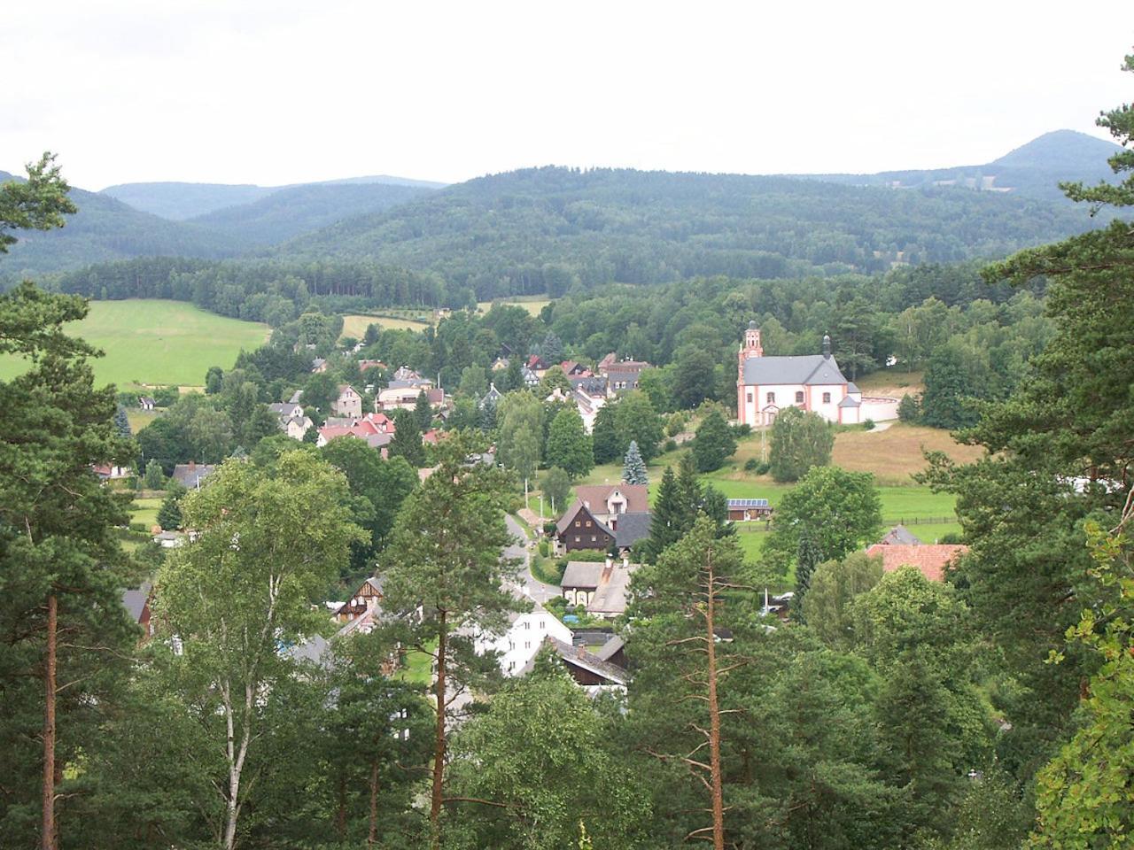 Květinové apartmány u Jordů Marenice Extérieur photo